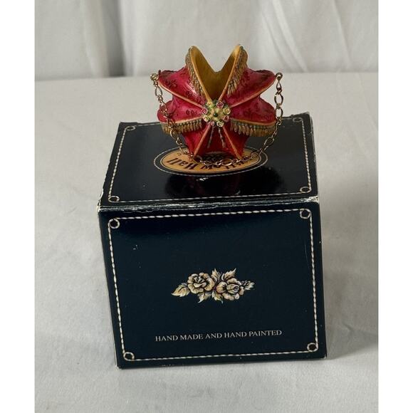 Willow Hall Miniature Vintage Handbag Figurine Pretty Maiden Circa 1810, 85-02 - Picture 10 of 13